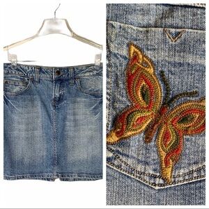 Light Wash Denim Skirt With Embroidered Butterfly